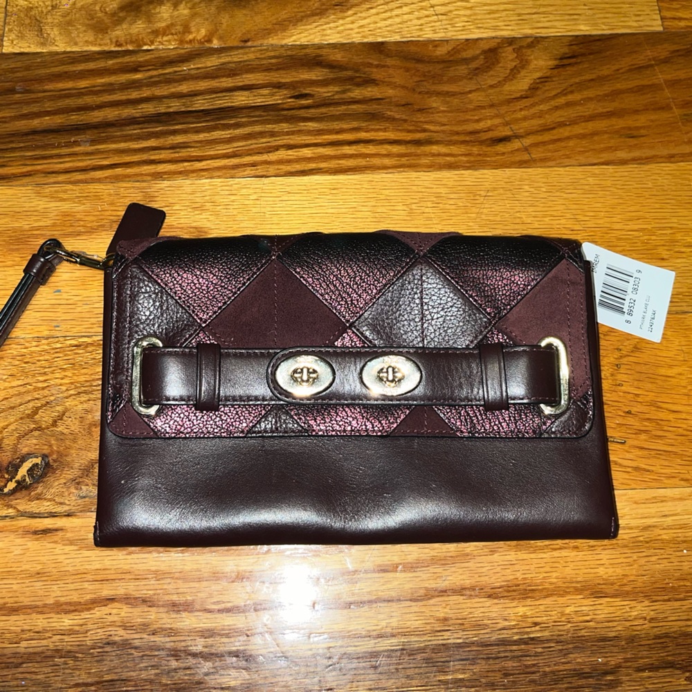 Coach Continental Wallet wristlet Brand New